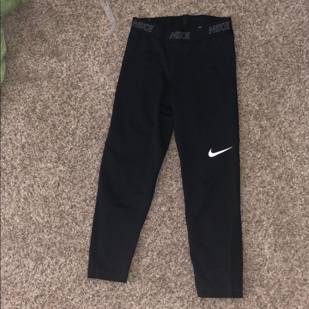 Nike Cropped Leggings!